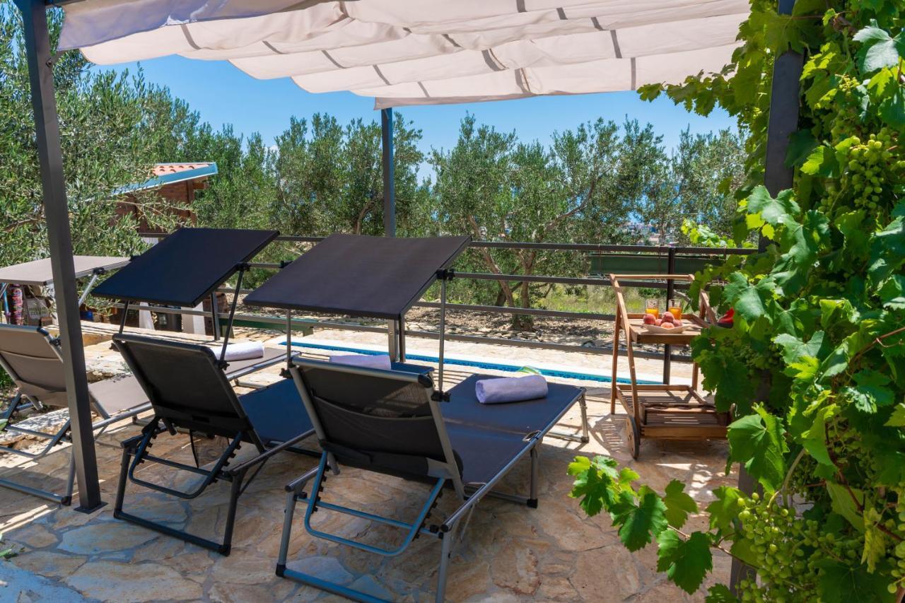 Plum Holiday Home Каштел-Стари Экстерьер фото